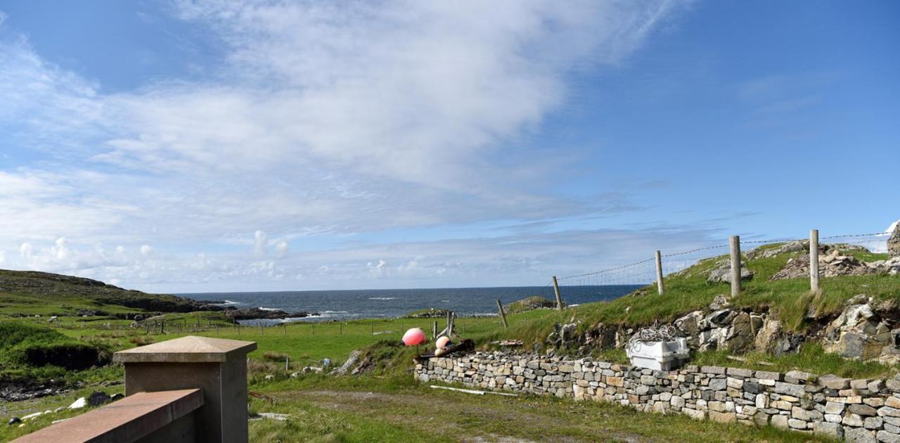 Sea View Apartment Downings Exteriör bild